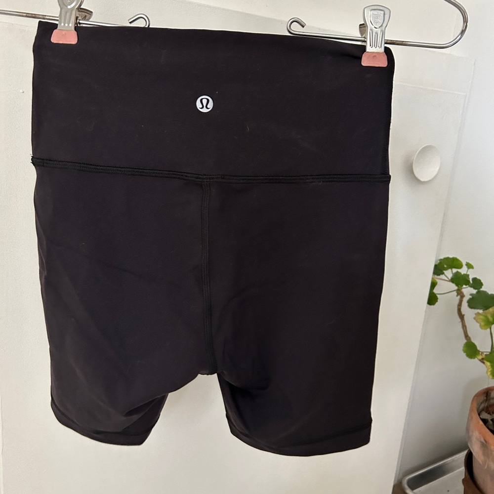 lululemon athletica Women's Black Bike Shorts